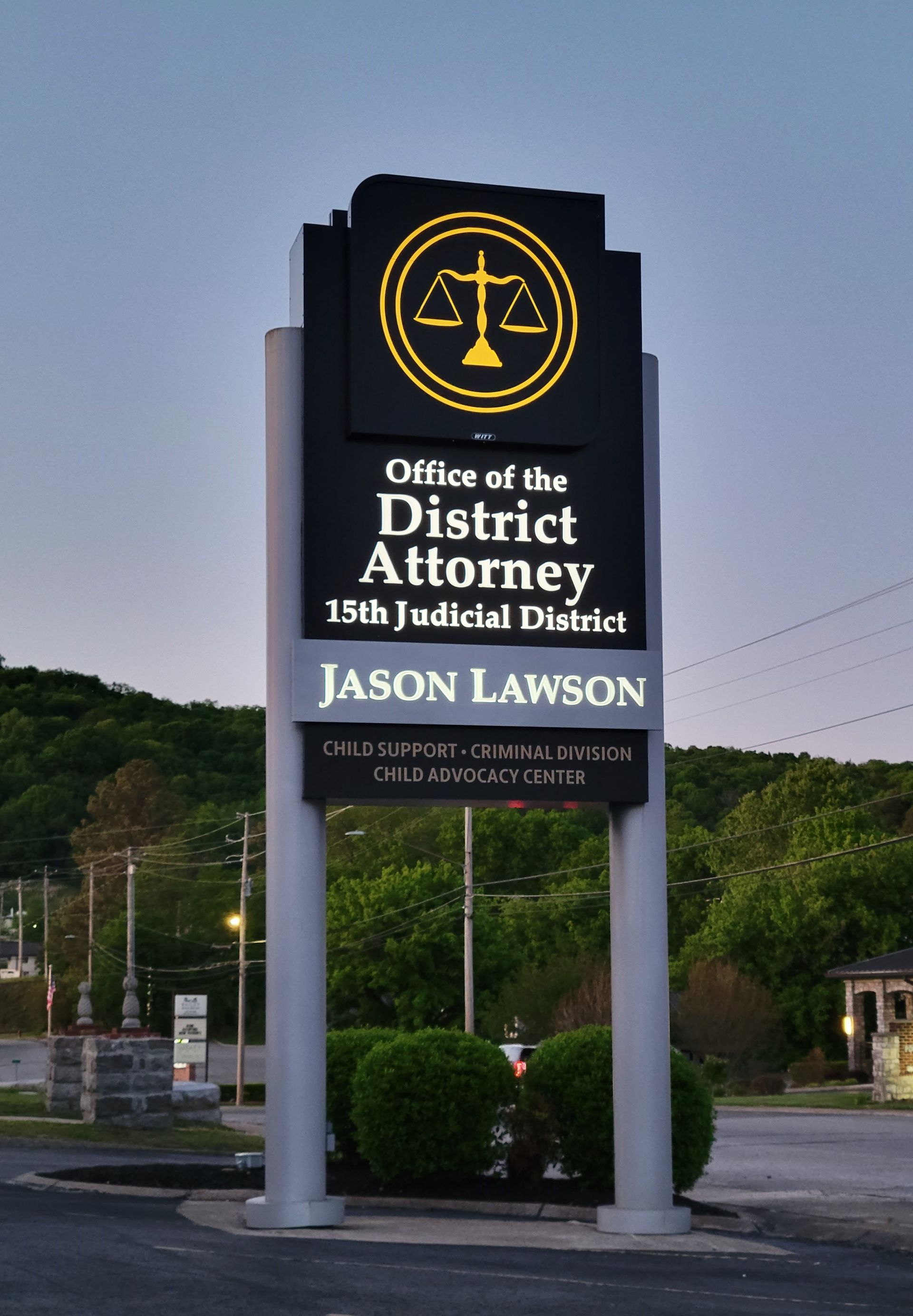 A sign for the office of the district attorney