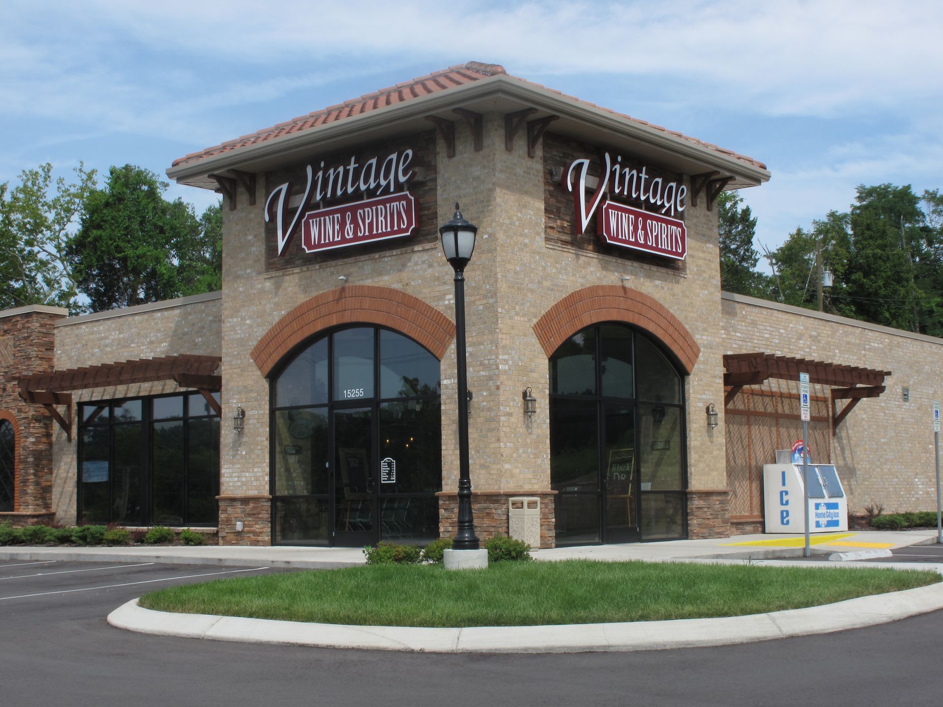 A building with a sign that says vintage collection