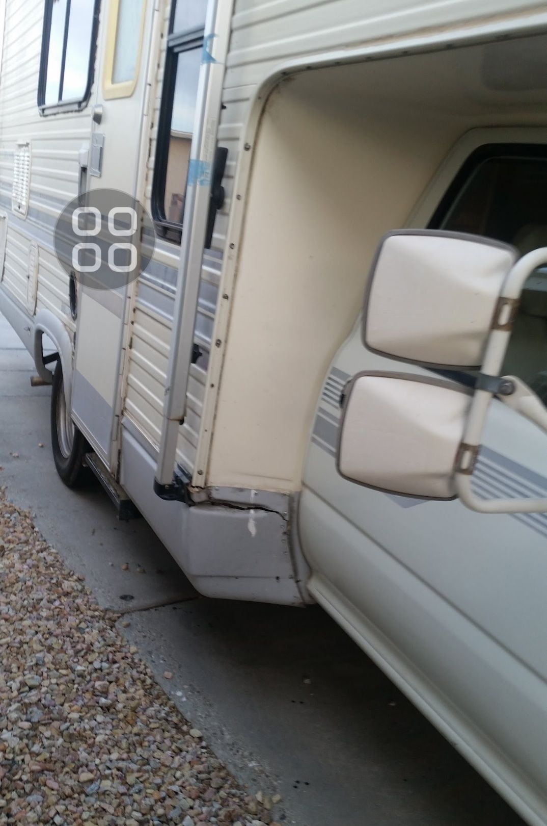 White RV