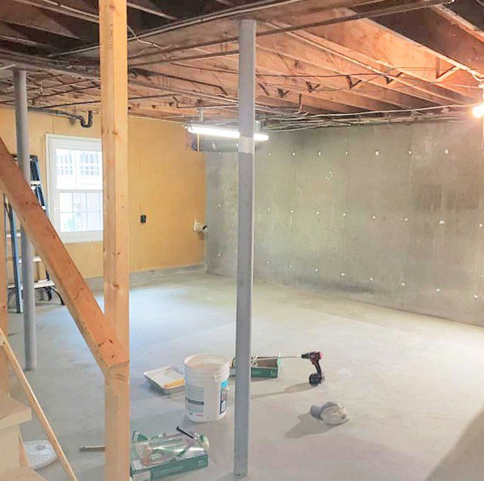 room construction contractor