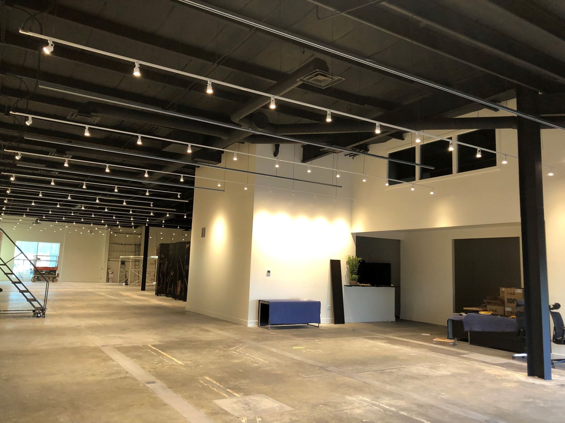 Commercial building painting services