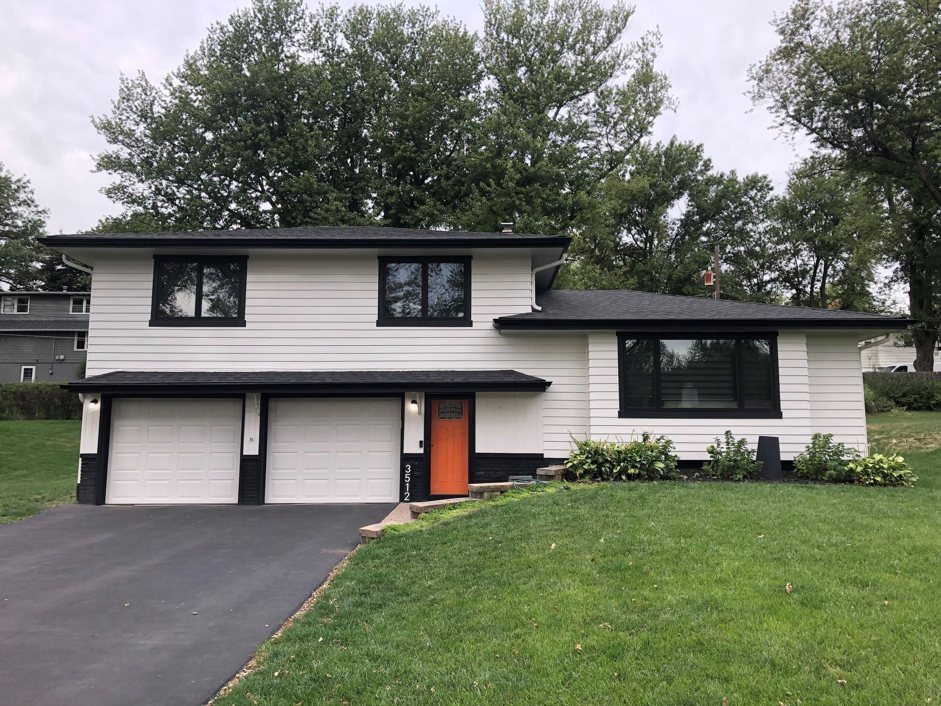 Residential exterior painting service