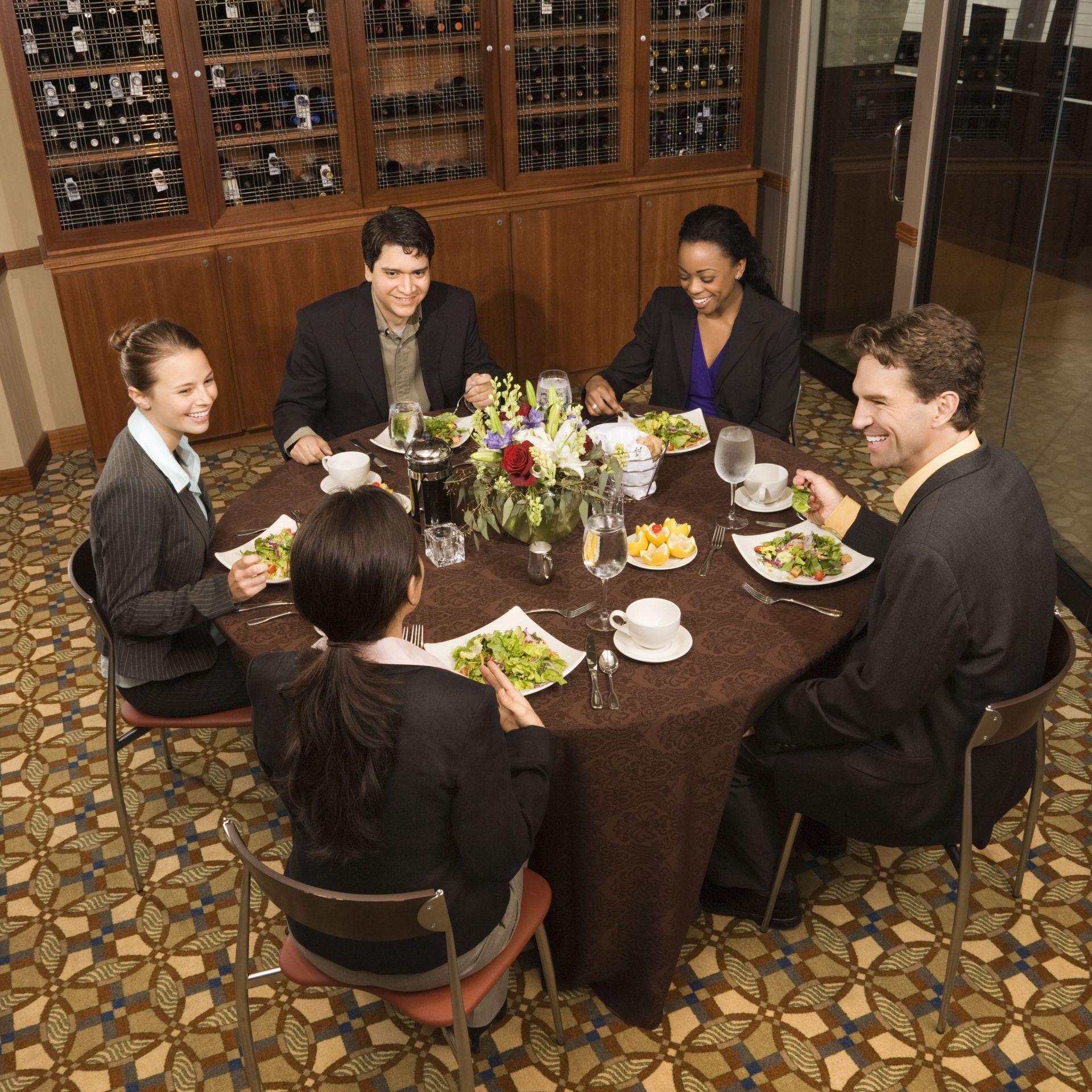 Why Wellingtons Restaurant in Shelton CT is the Go-To for Business Dinners