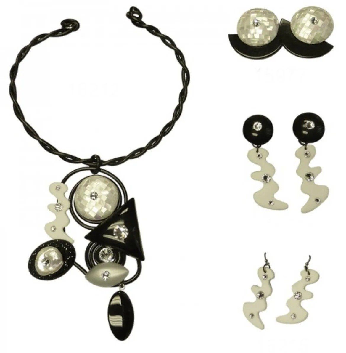 necklace and earrings set