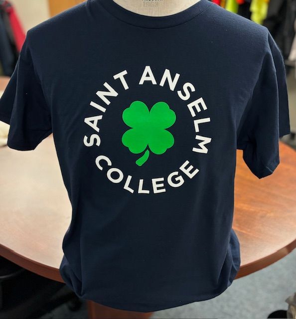 A t-shirt that says saint anselm college on it