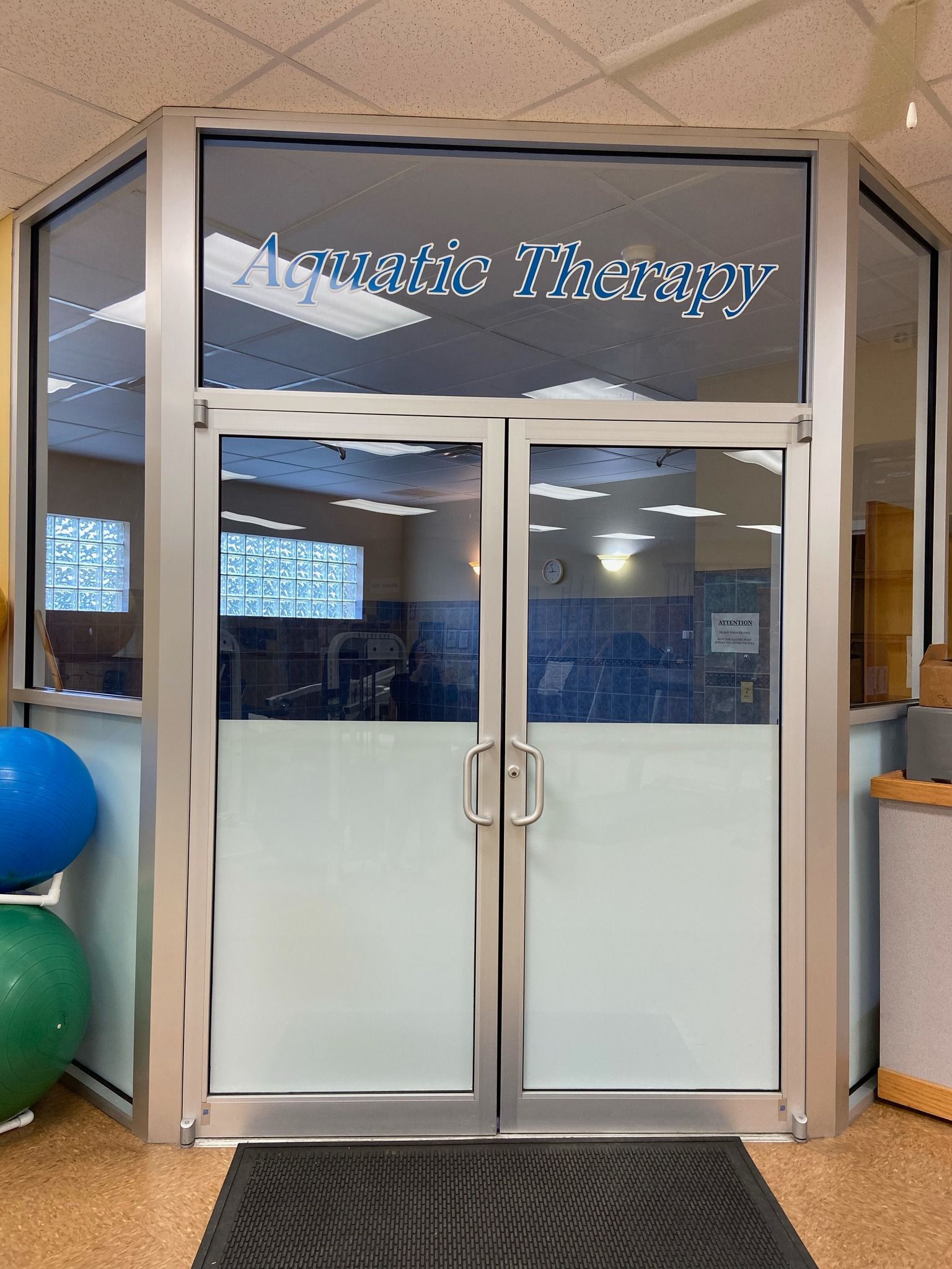 Aquatic therapy room