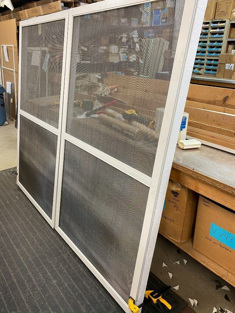 Golf ball repellant screen