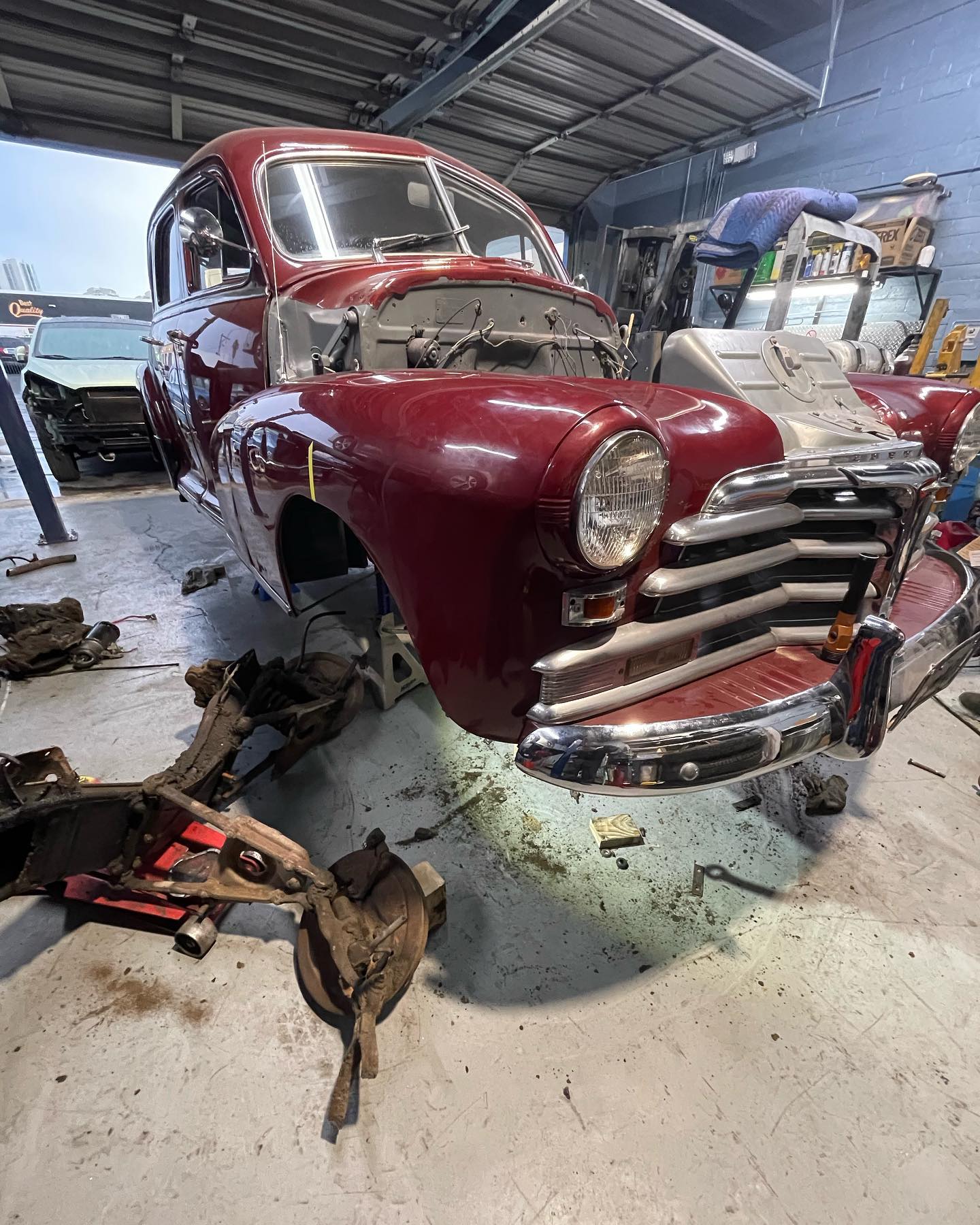 red car