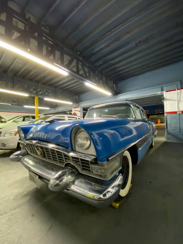blue car