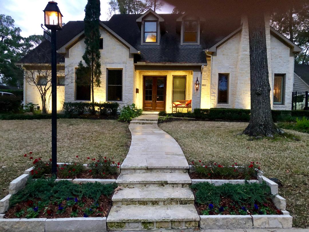Manicured Landscapes Inc. landscape lighting work