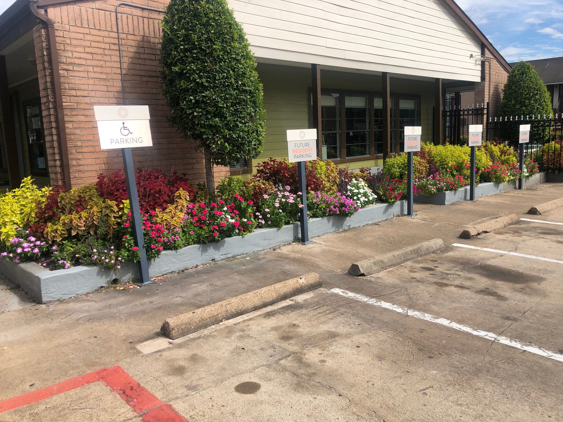 Manicured Landscapes Inc. award winning design