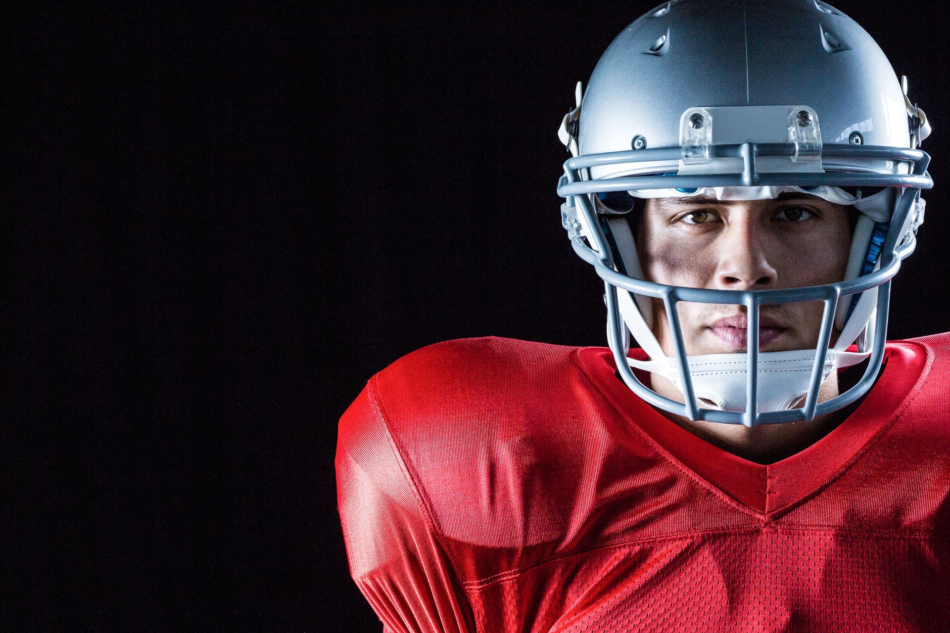 8 Details to Include in Your Helmet Decal Design