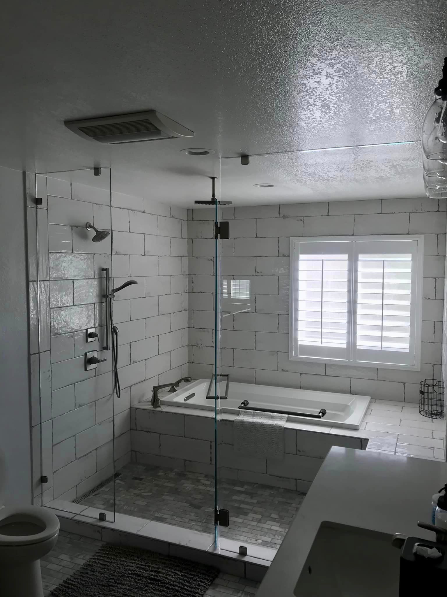 Shower enclosure