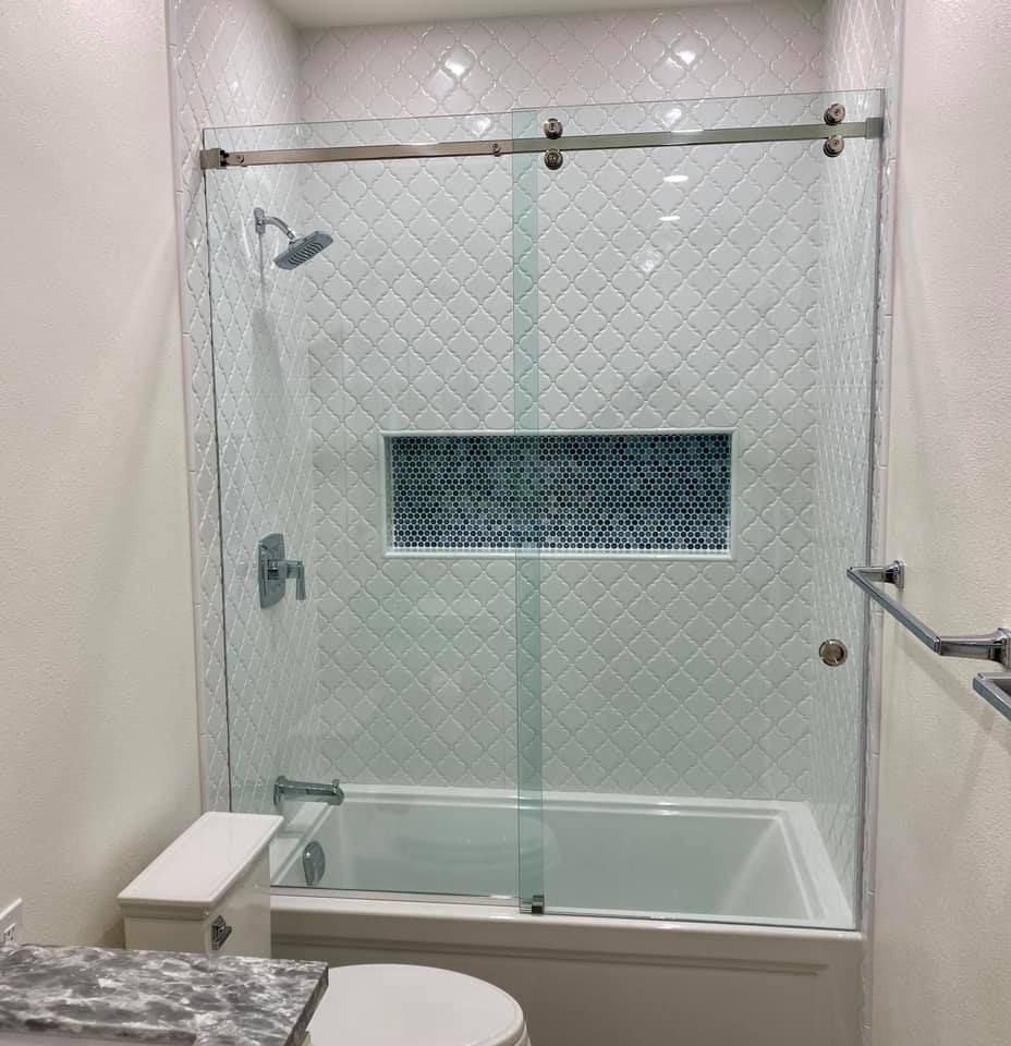 Shower glass enclosure