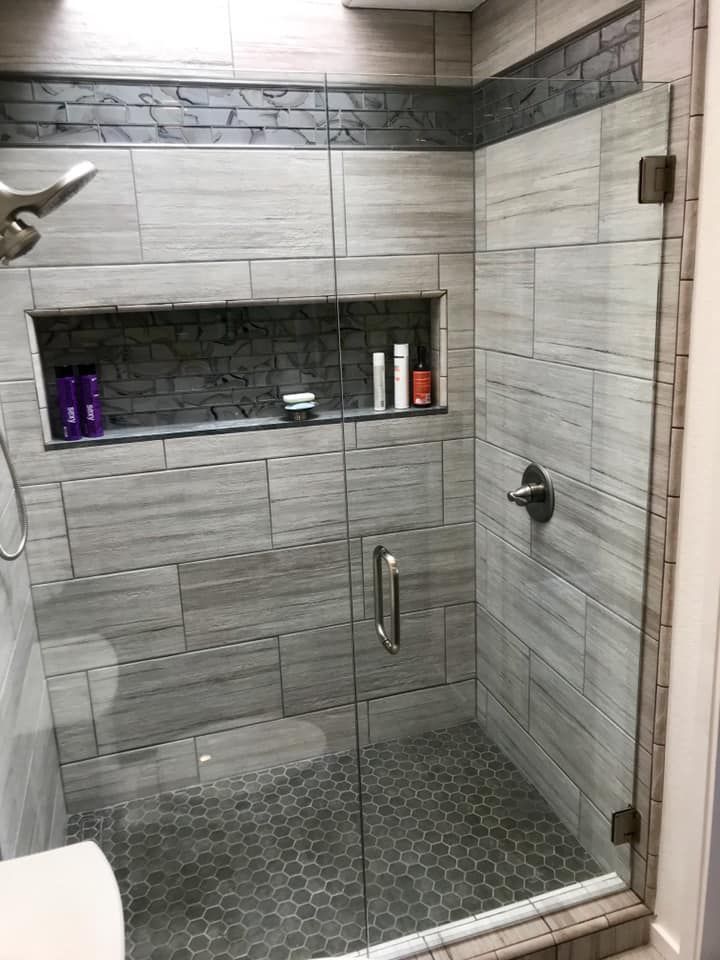 Shower glass enclosure