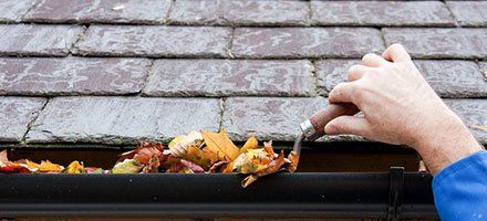 House gutter cleaning