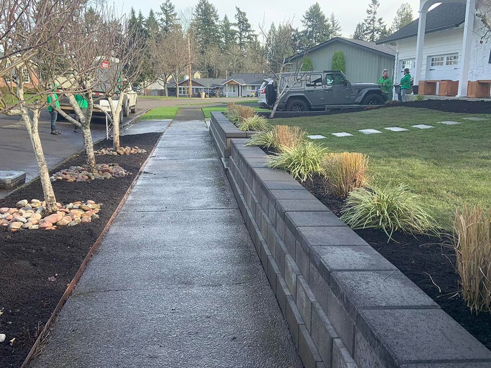 Retaining wall installation services