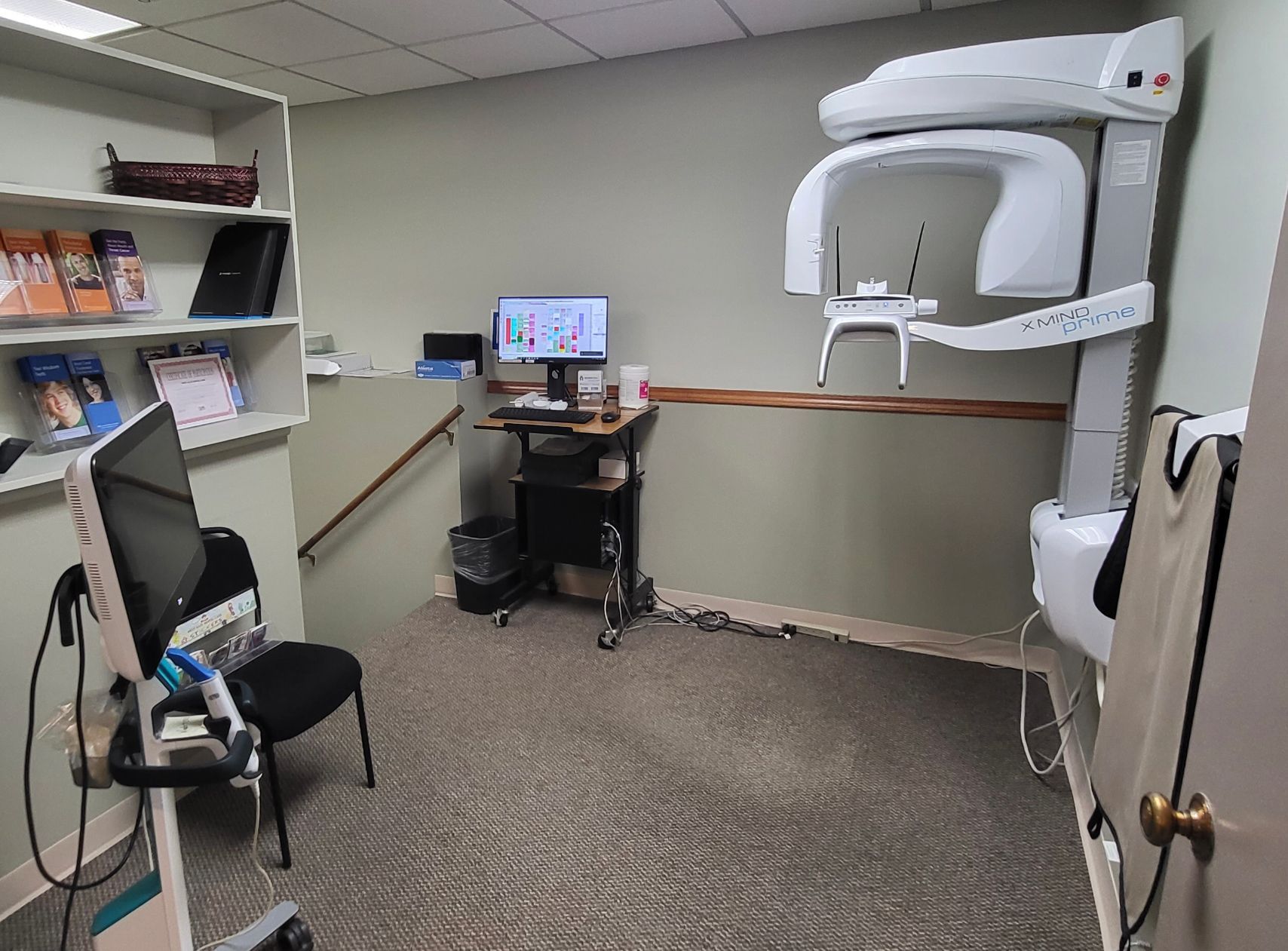 Dental clinic equipment