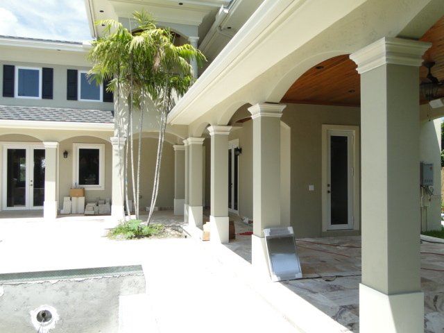 Architectural foam columns