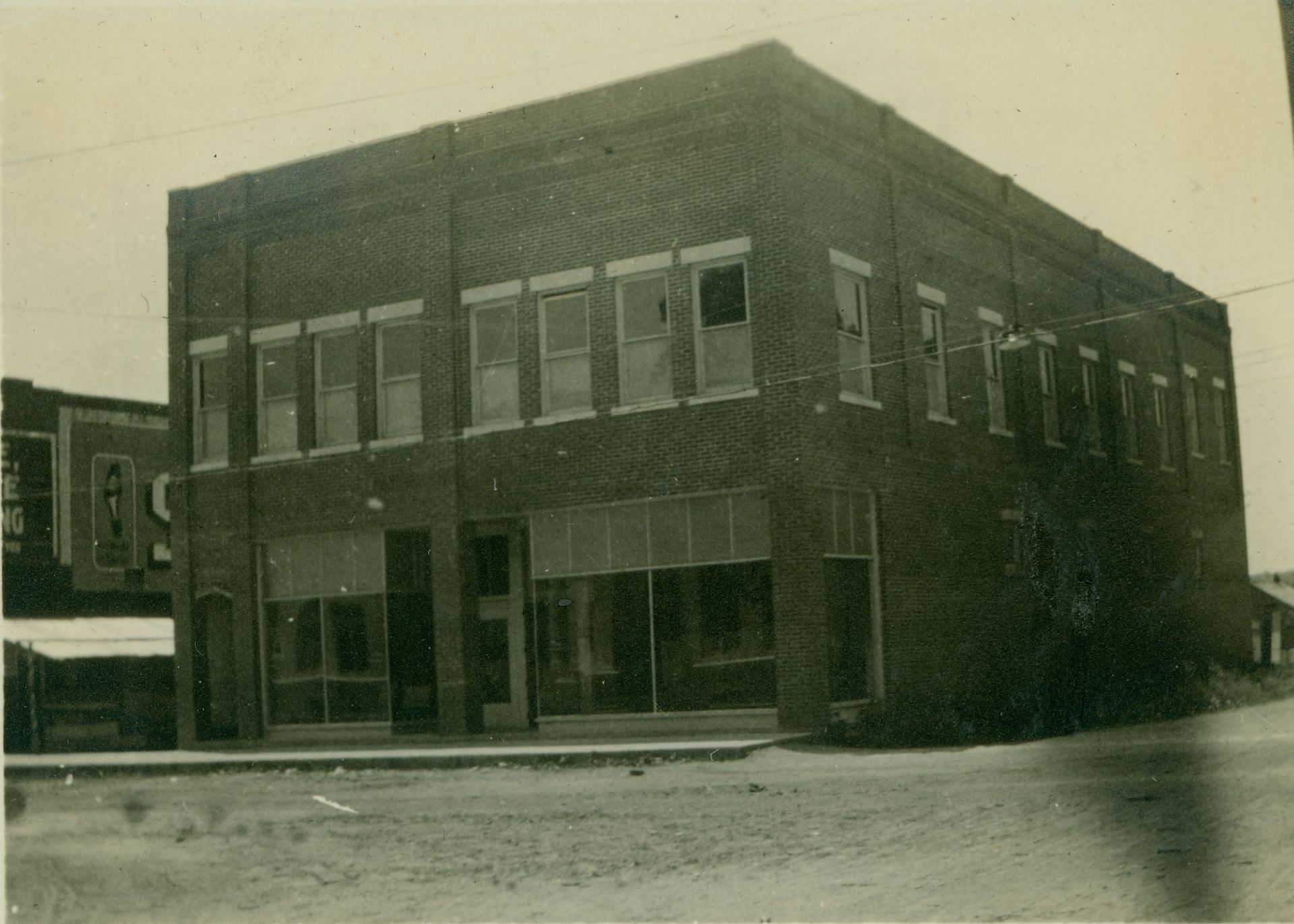 PE Horines Furniture Store, views around the square, June 18, 1914