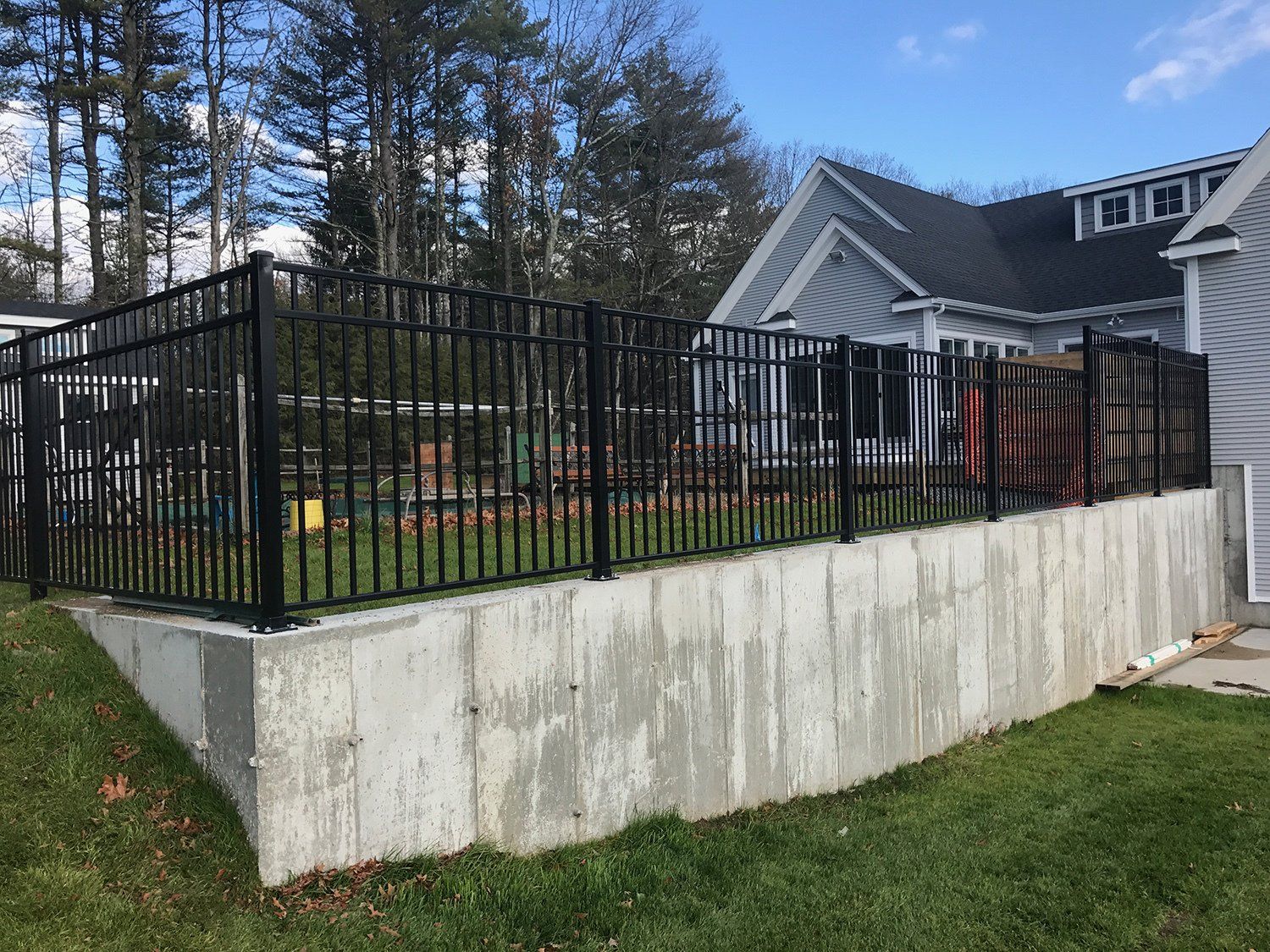 Metal fencing