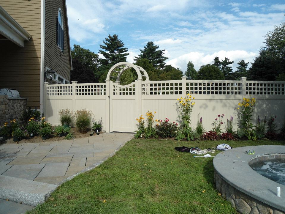 Vinyl fencing