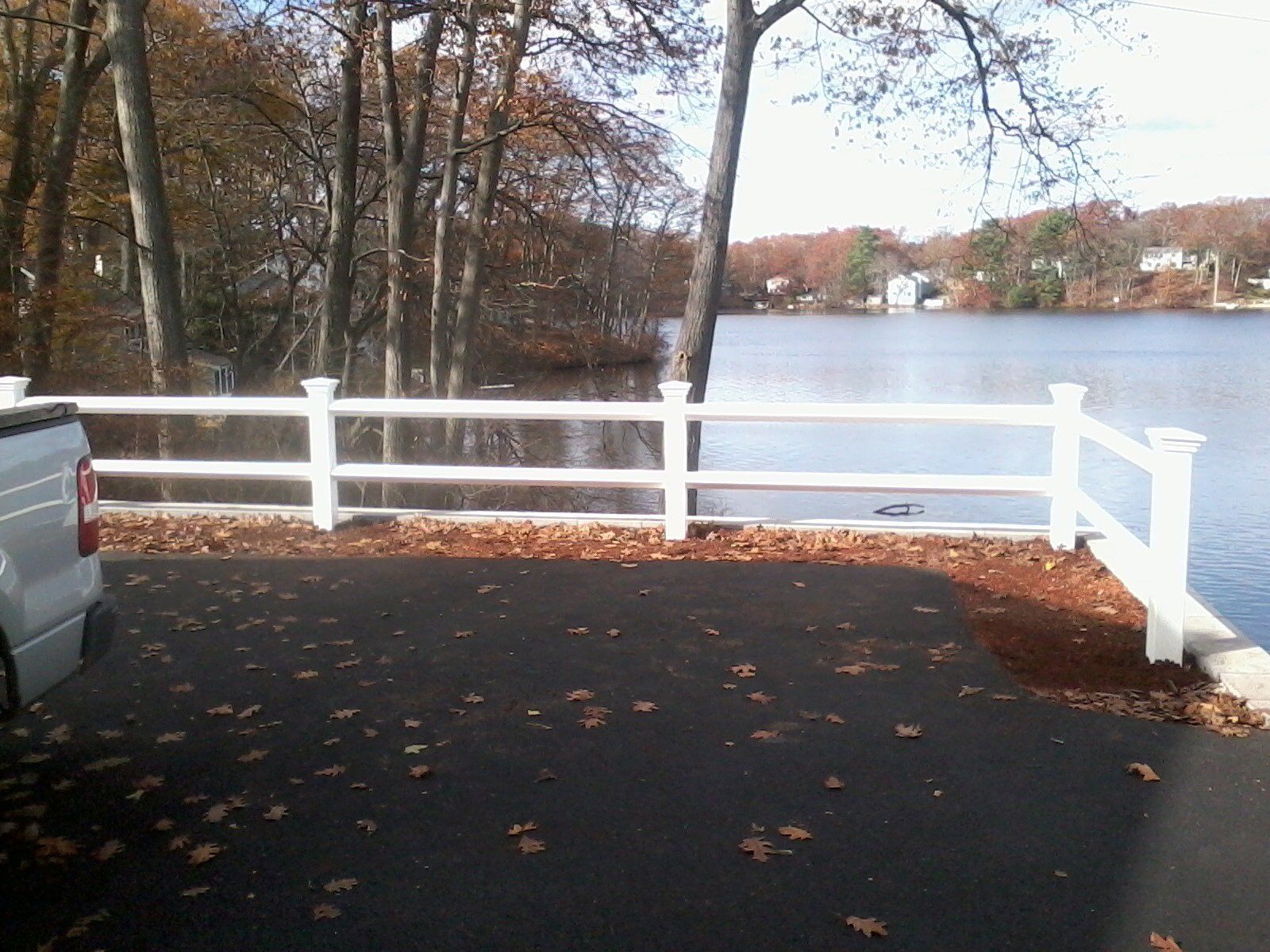 Vinyl fencing