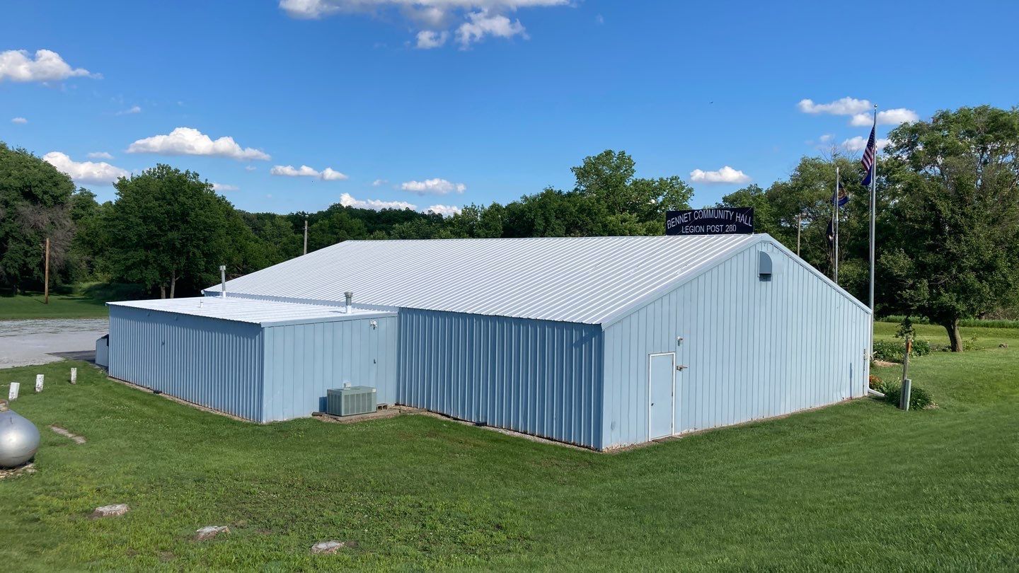 White-Roof-blue-barn