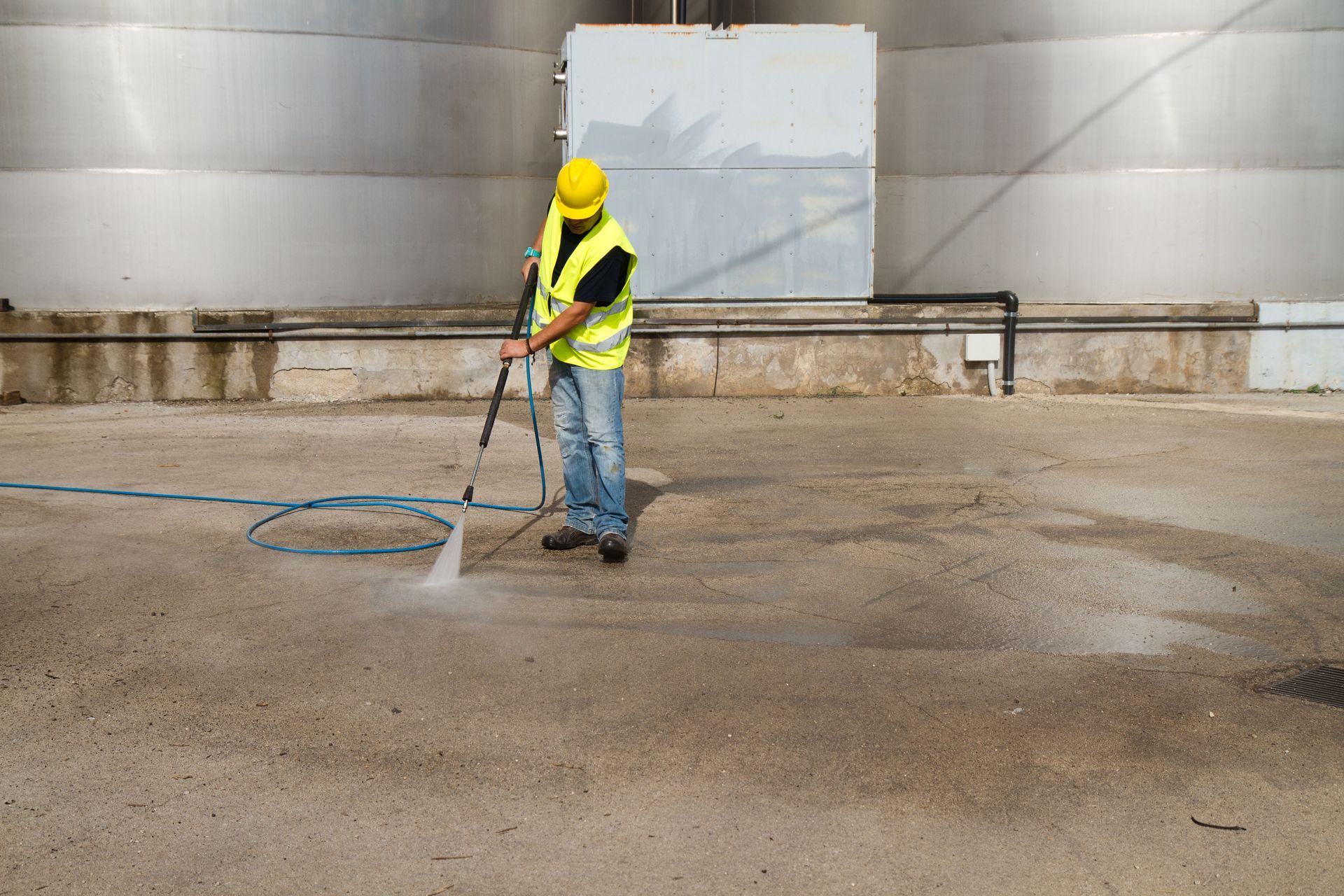 commercial pressure washing