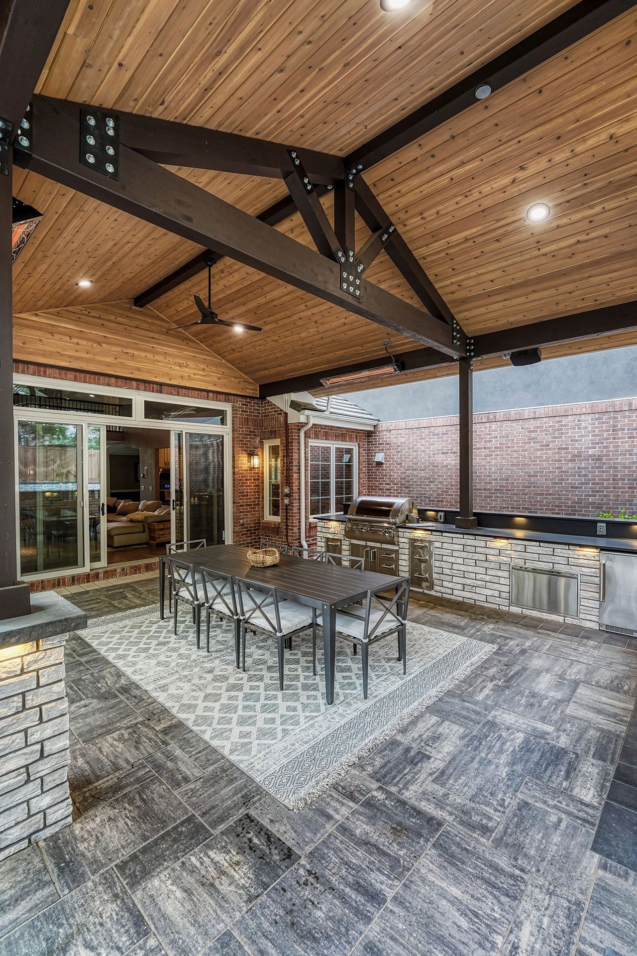 outdoor space tables and chairs