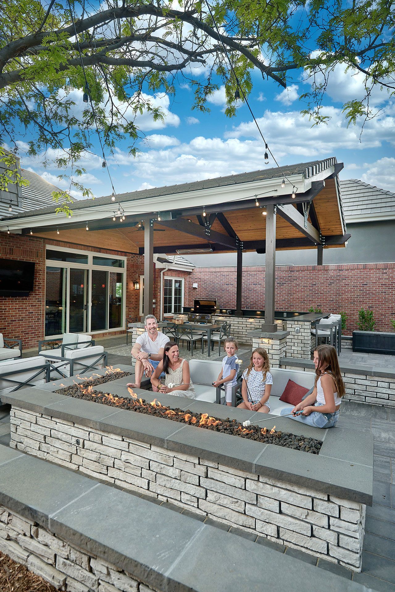 full view of outdoor space