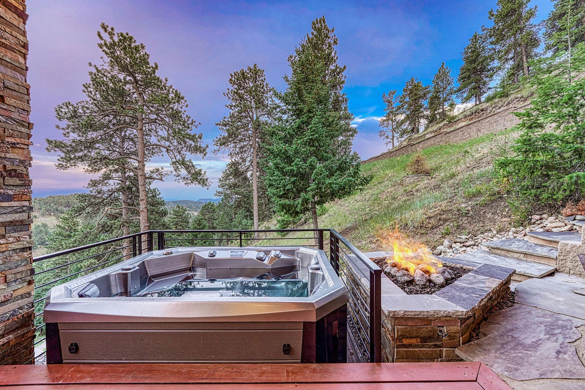 jacuzzi and firepit