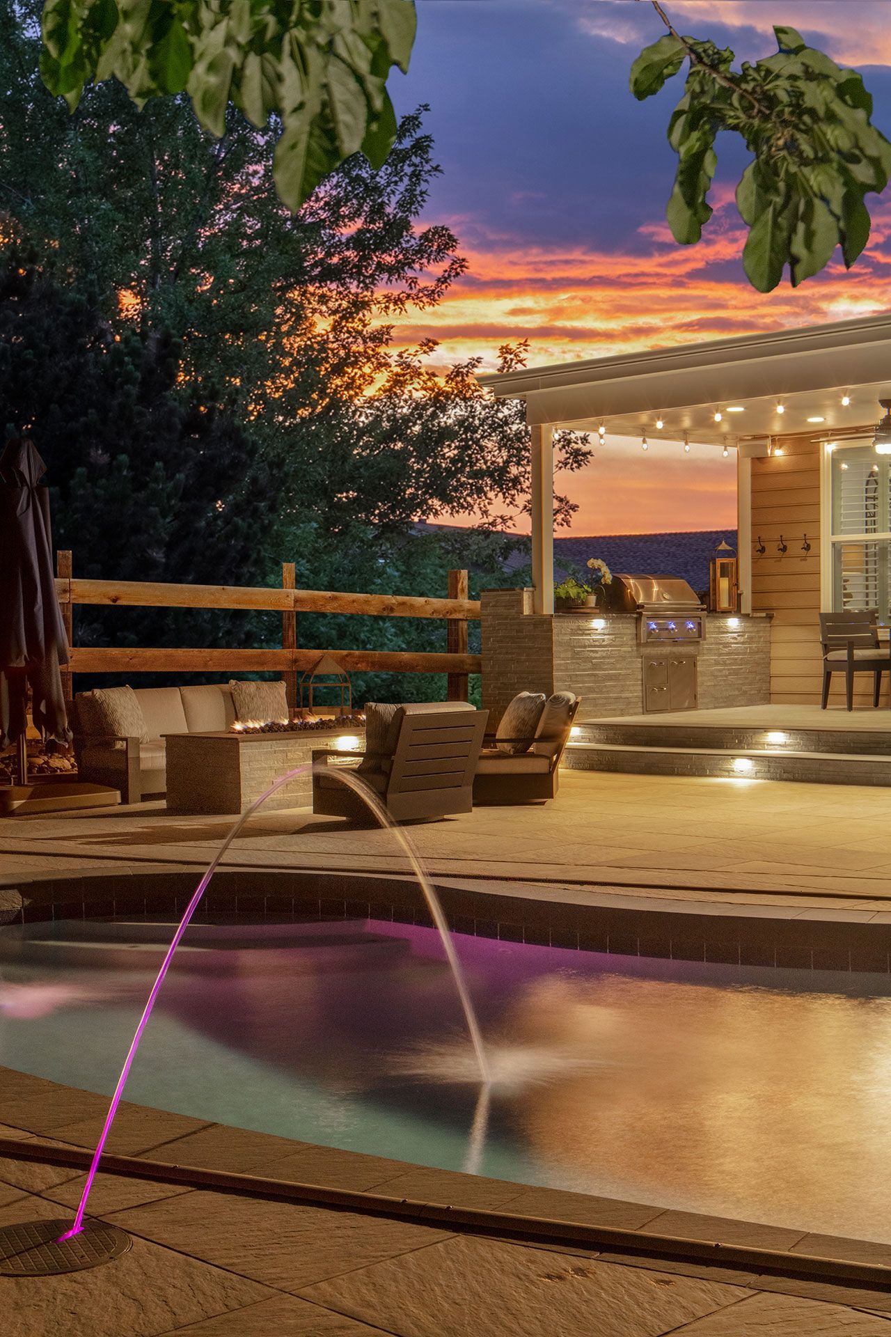 stunning pool with water features