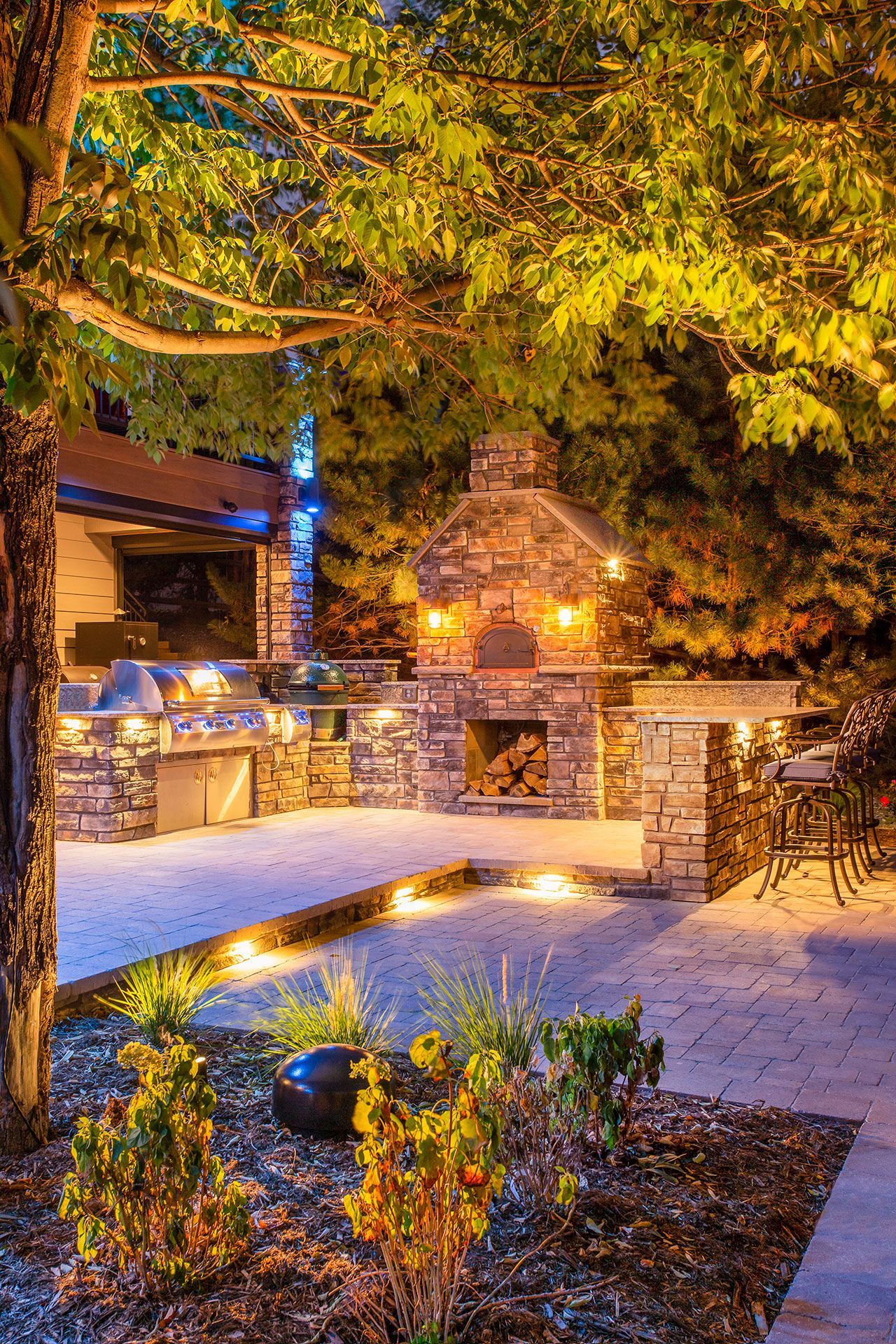 outdoor pizza oven and grill