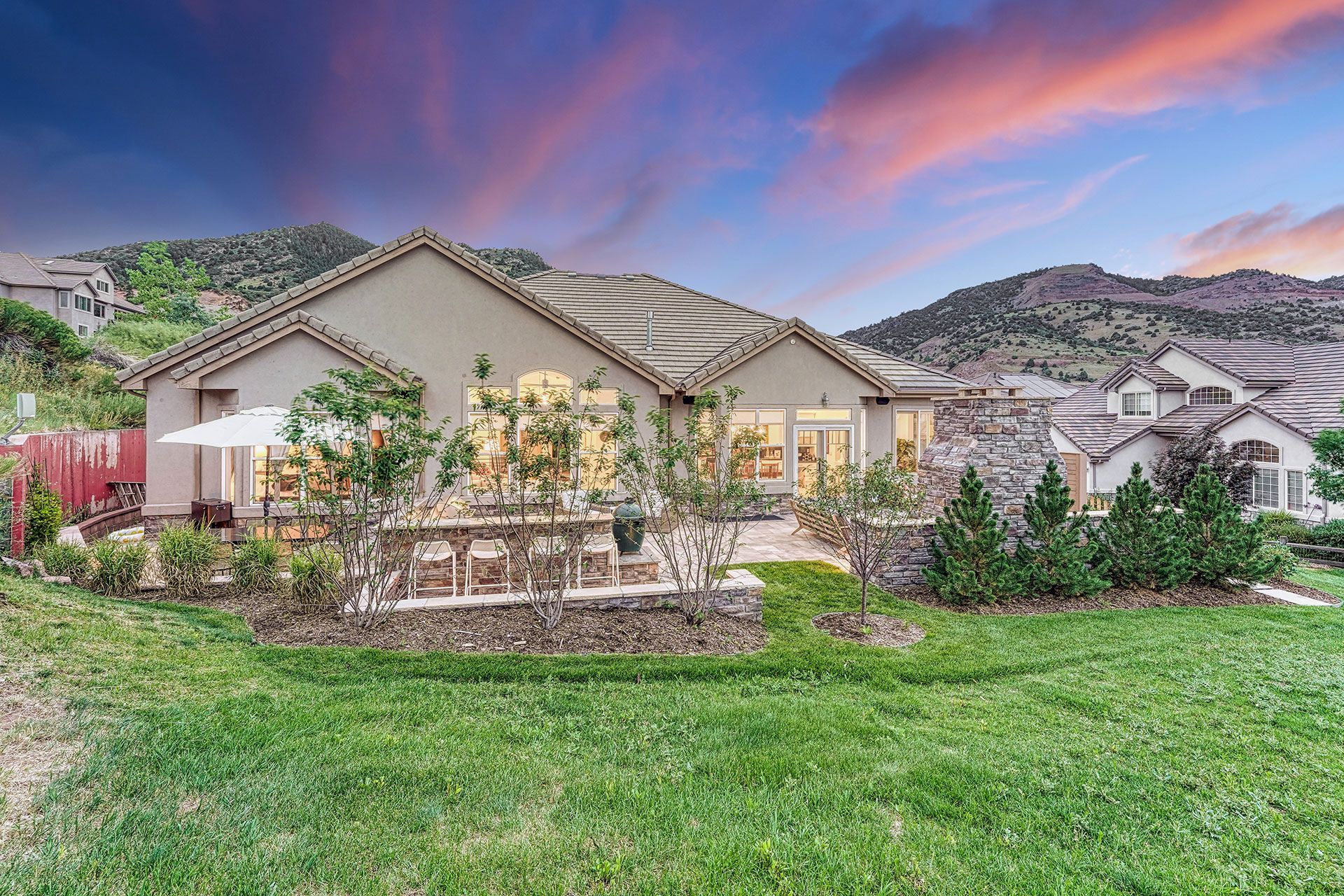 full view of backyard