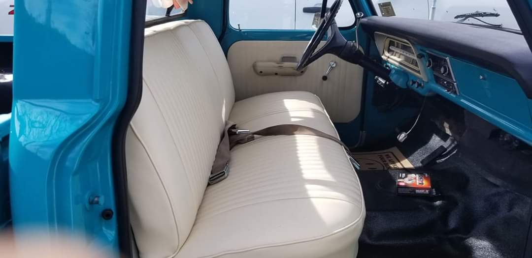 Custom auto Upholstery