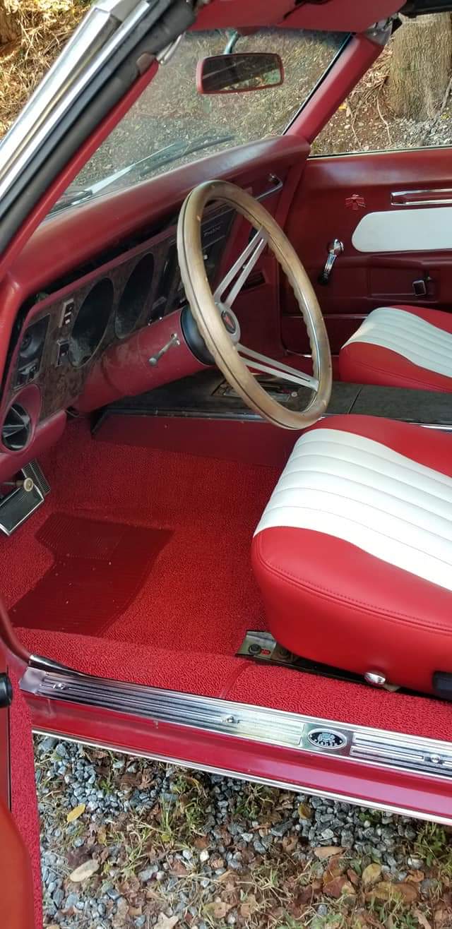 Custom auto Upholstery