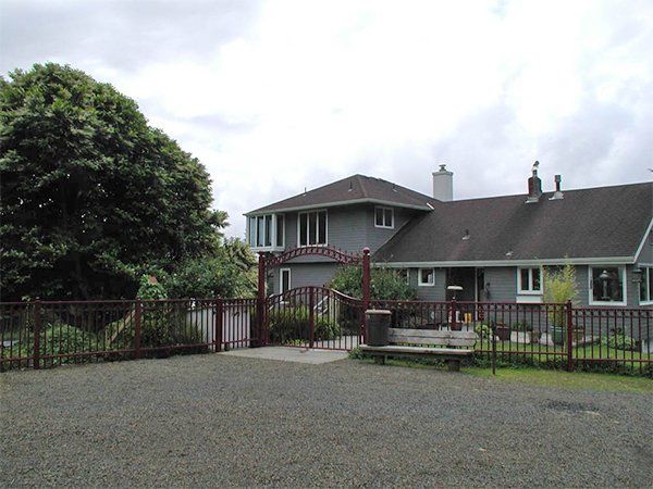 Gate and fence fabrication work