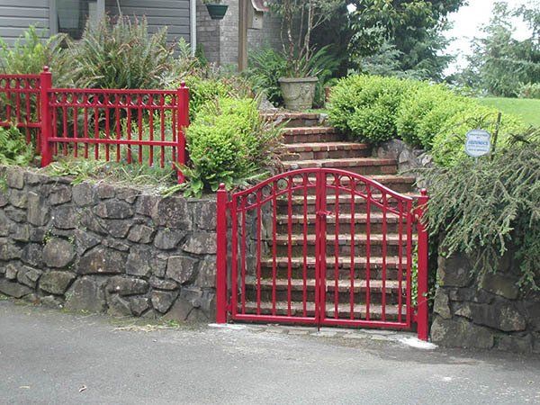 Gate
