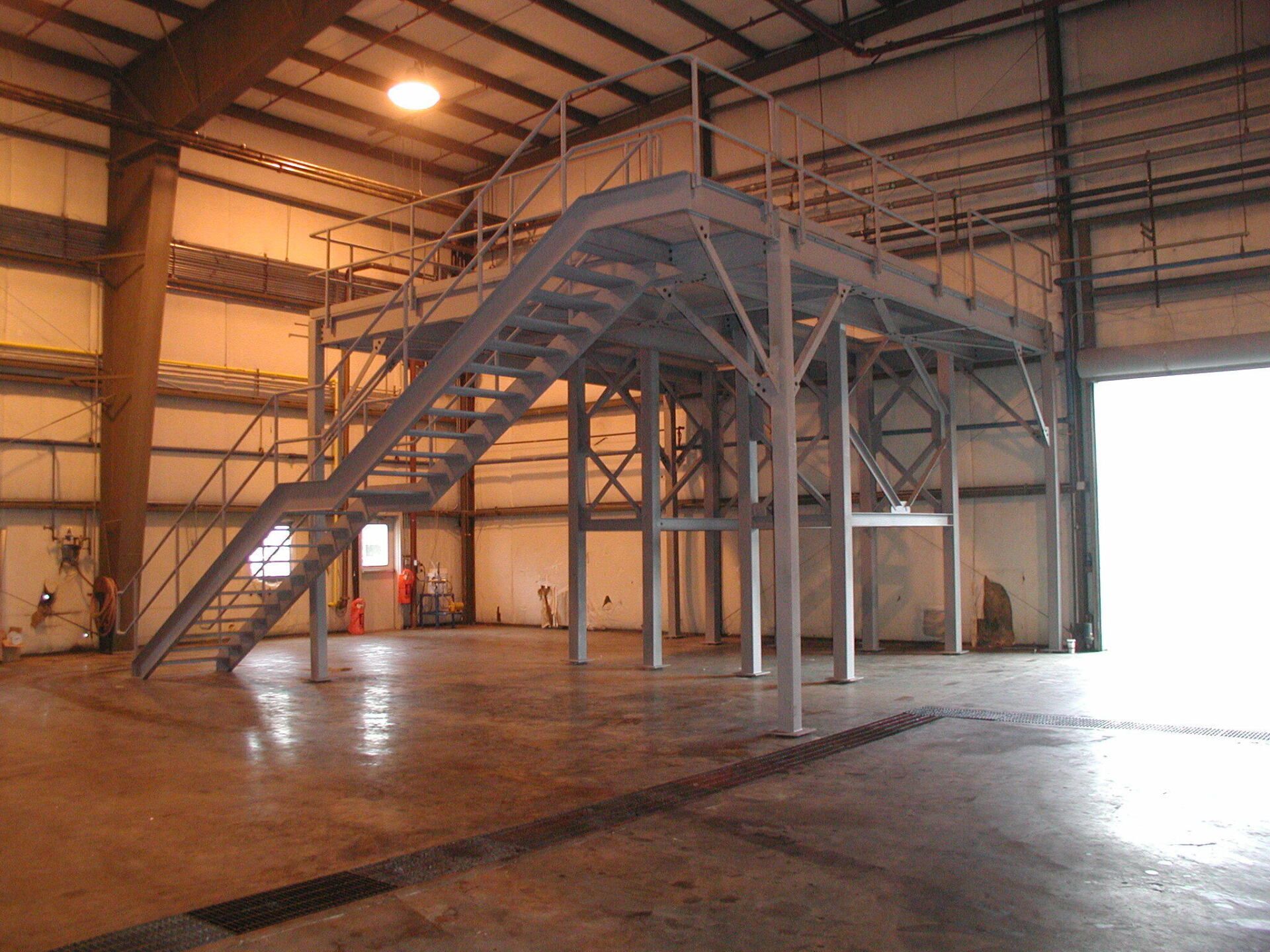 Iron staircase-platform