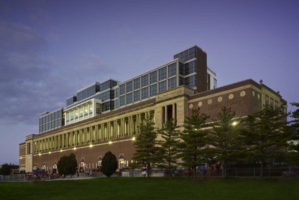 U of I Memorial Stadium