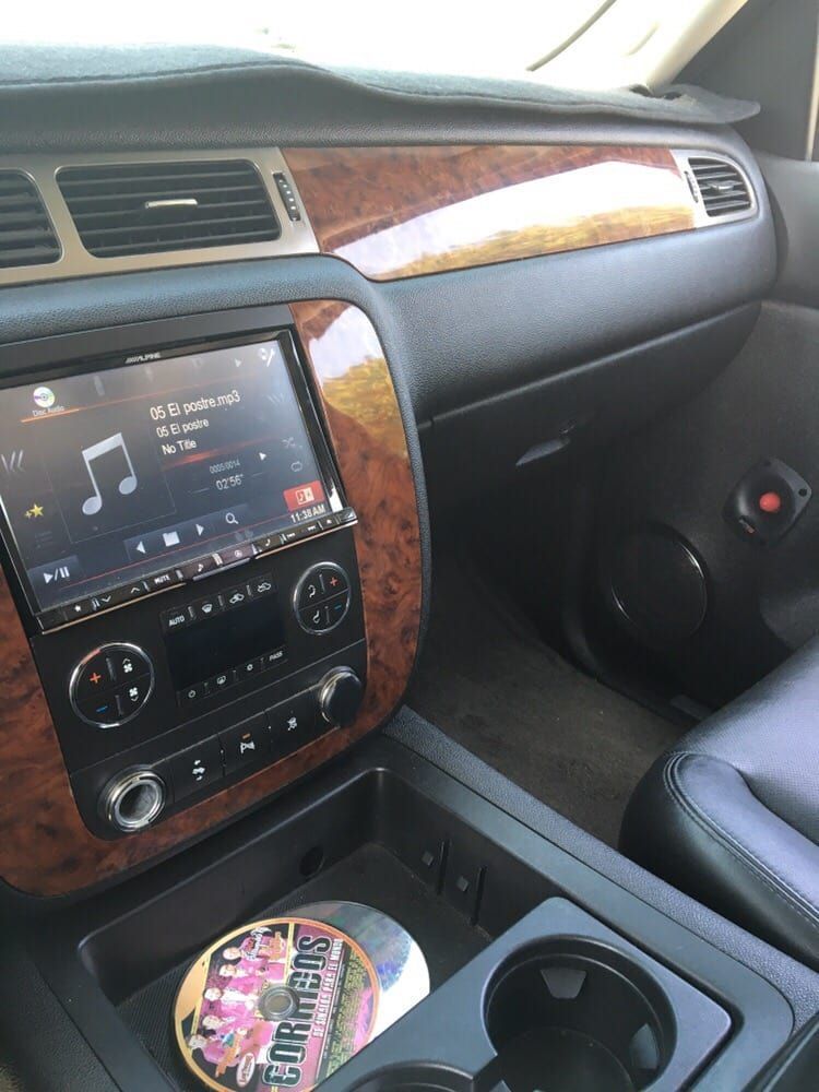9-inch Alpine speaker system installed in Ford Roush
