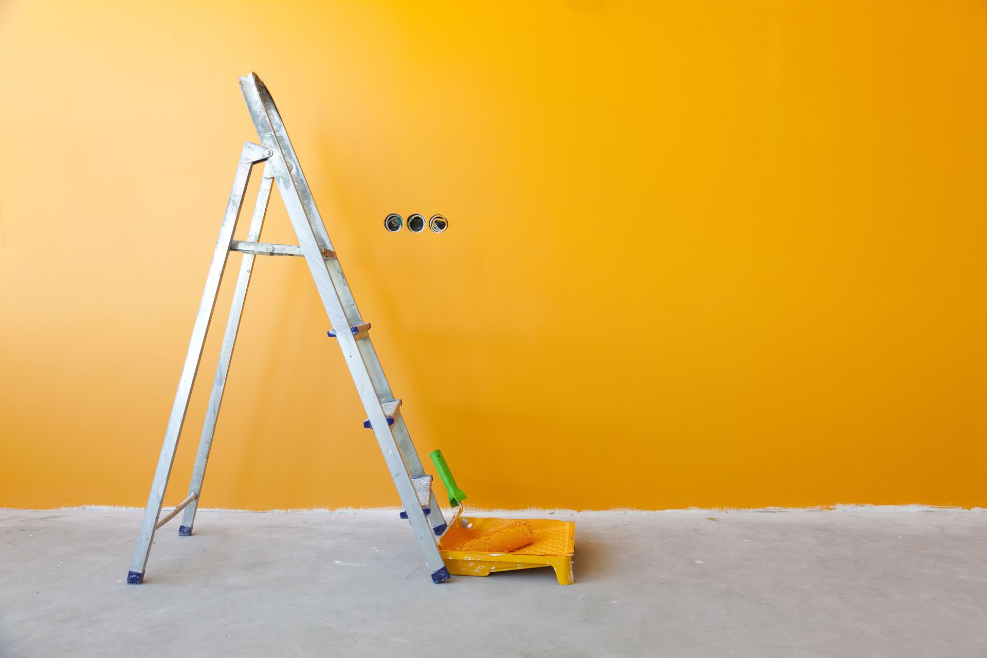 Why You Should Hire a Painting Company for Your Painting Projects