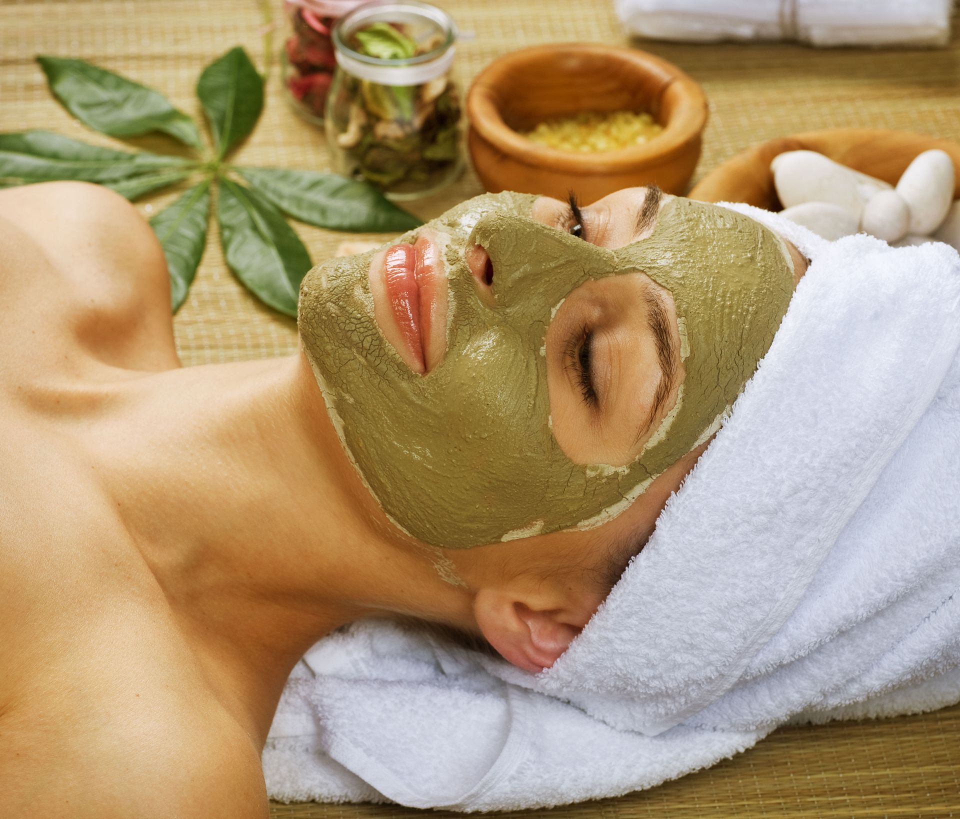 Advance Organic Facial Treatment