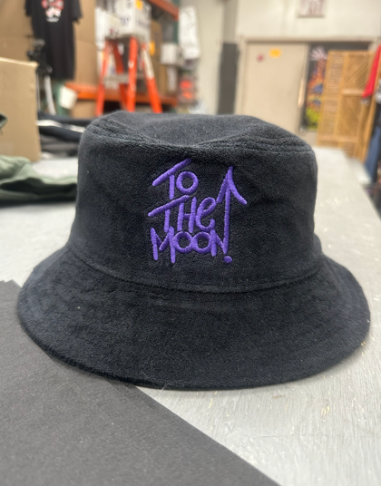 Black bucket hat with 