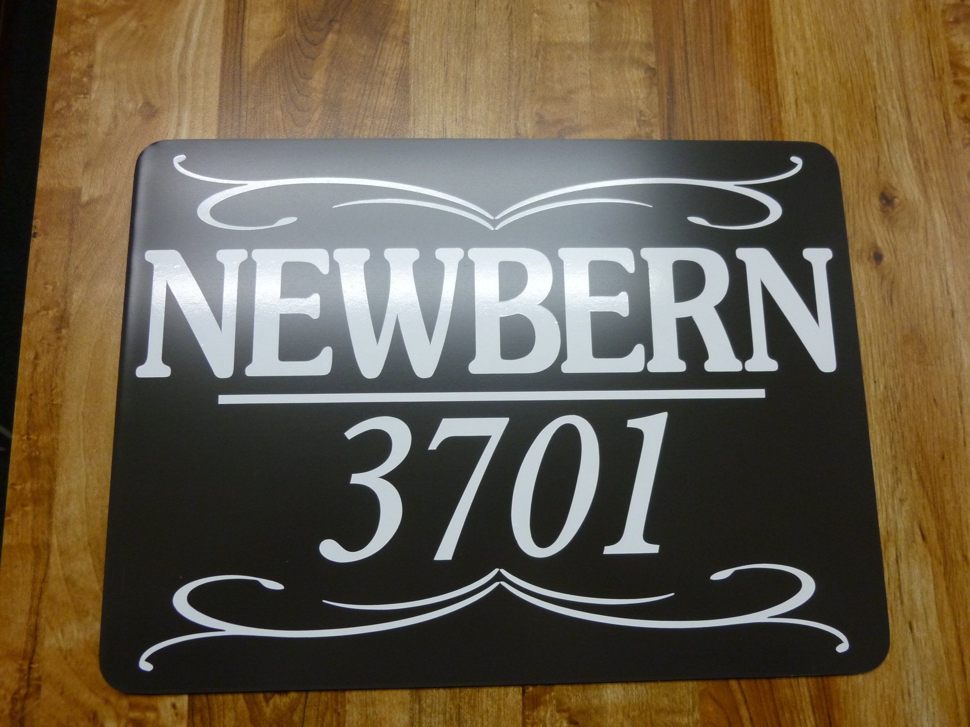 crown-signs-gallery-028