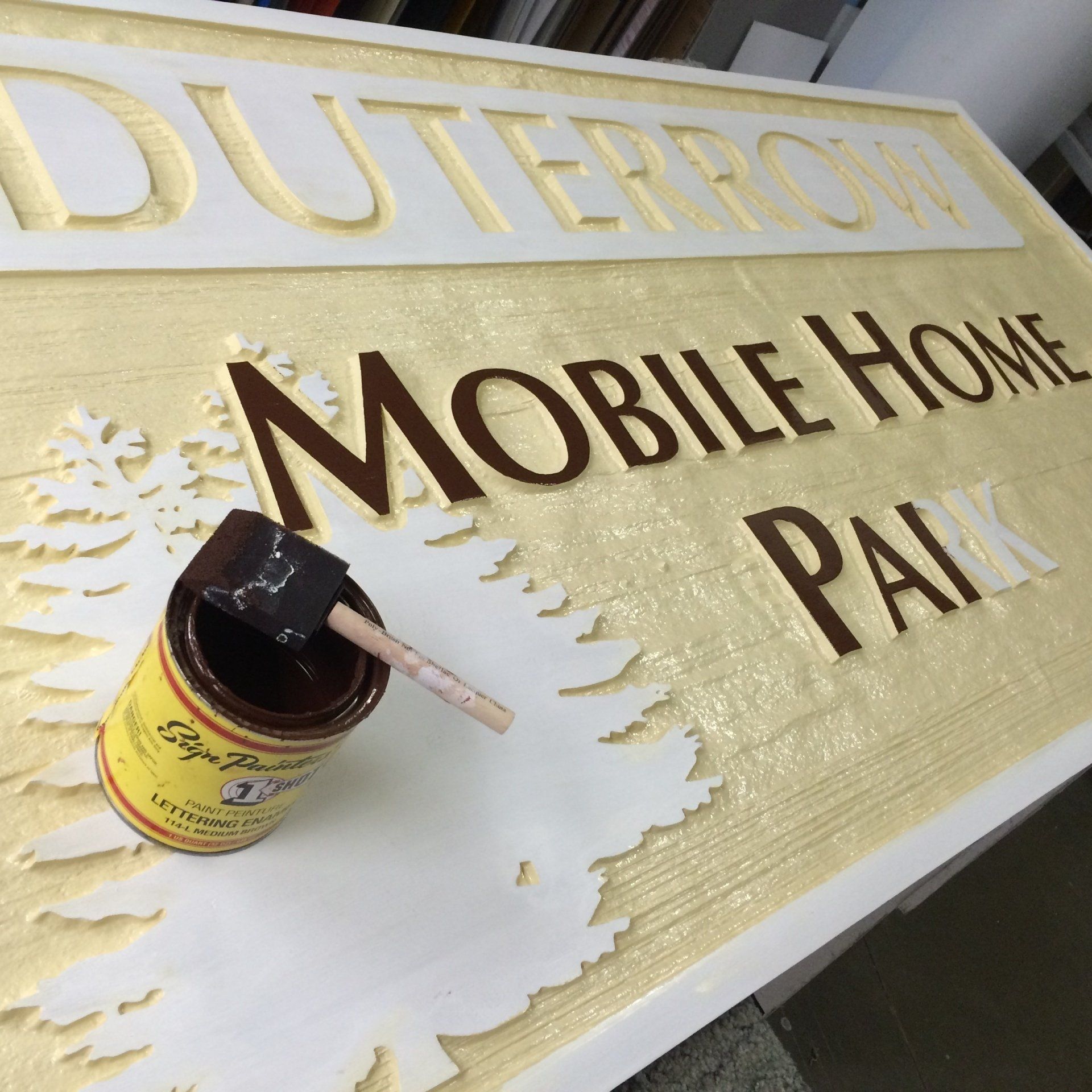 crown-signs-gallery-035