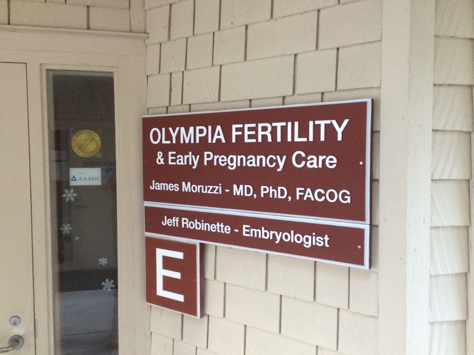 Dimensional acrylic sign