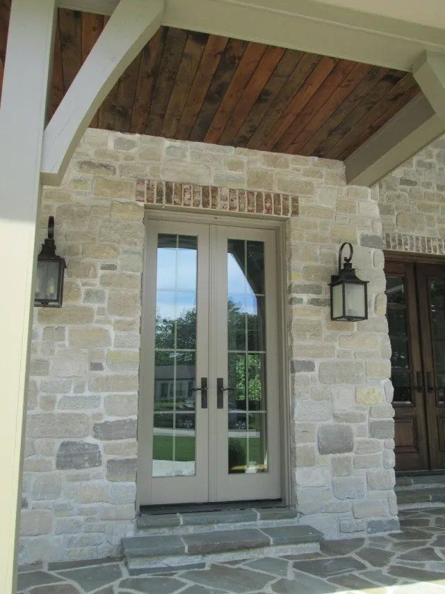 Custom home building