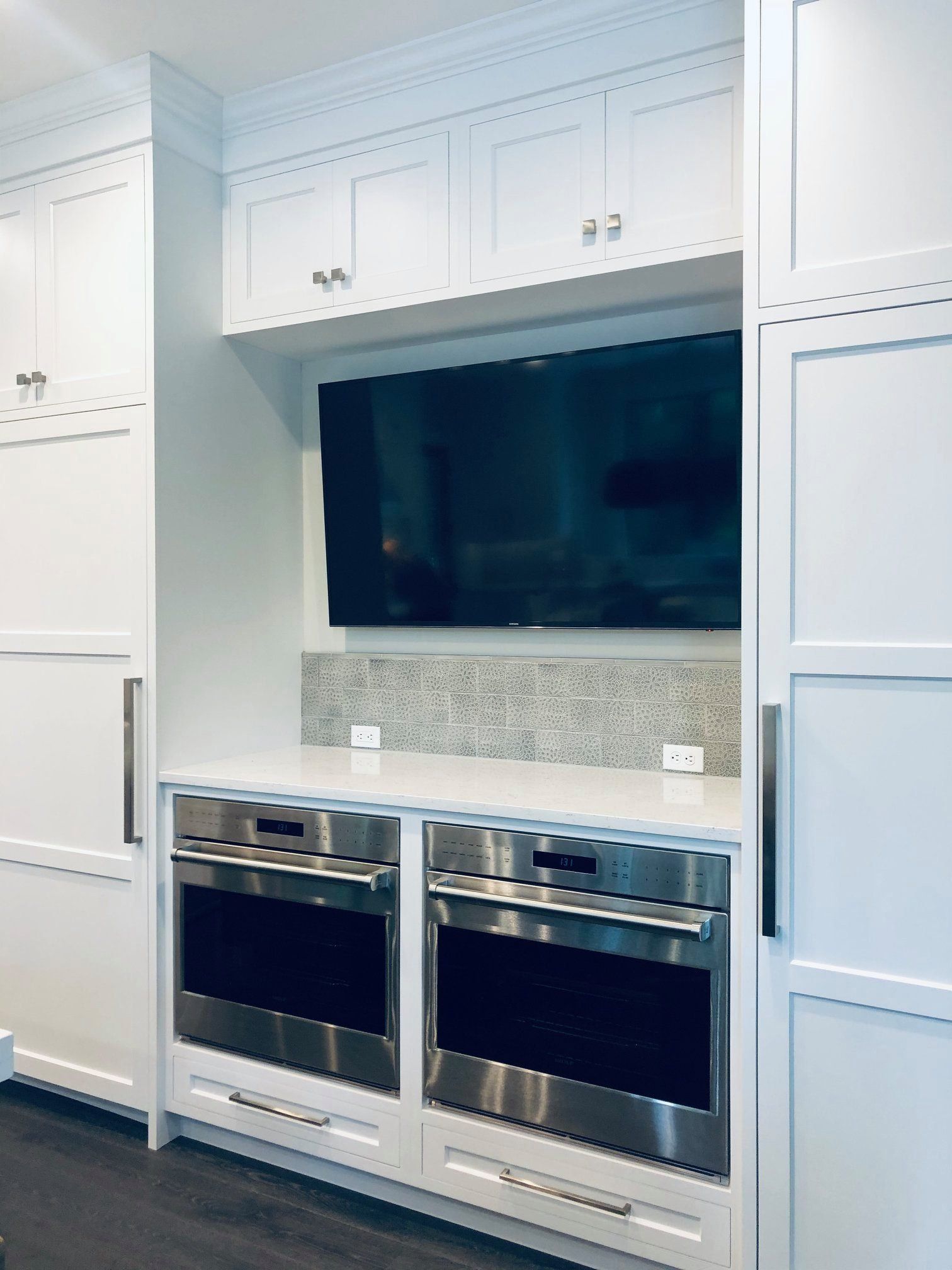 White kitchen cabinets